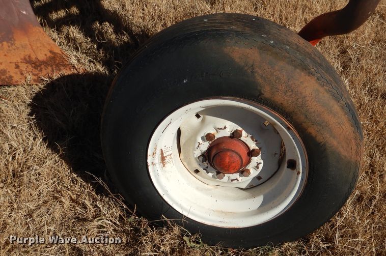 image for item DJ8924 Case  seven bottom plow