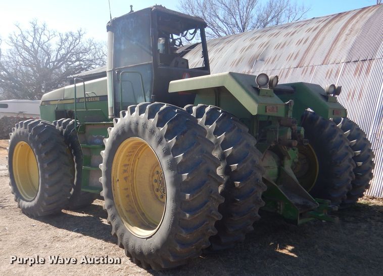 image for item DK7251 1991 John Deere 8560  4WD tractor