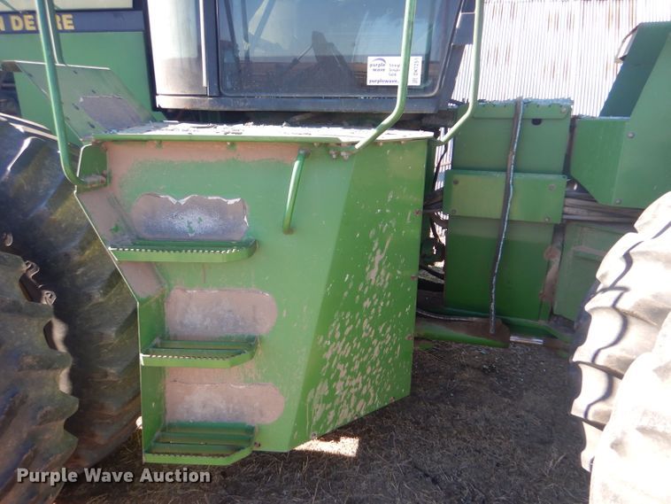 image for item DK7251 1991 John Deere 8560  4WD tractor