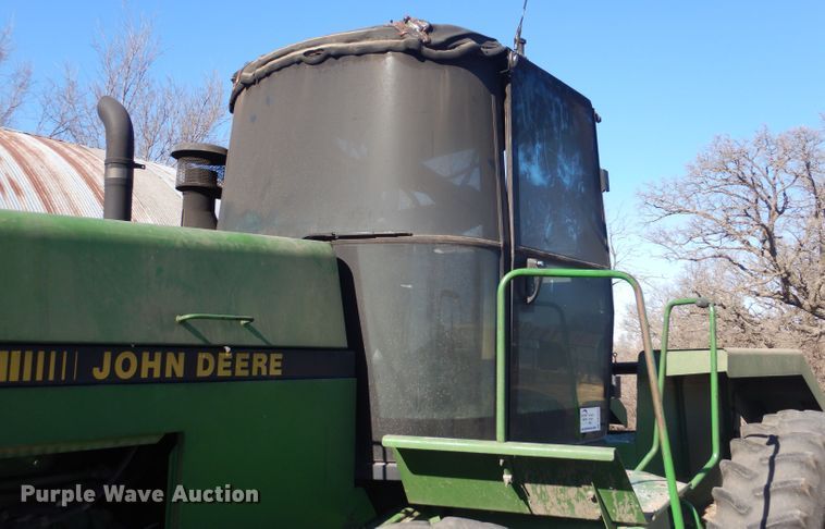 image for item DK7251 1991 John Deere 8560  4WD tractor