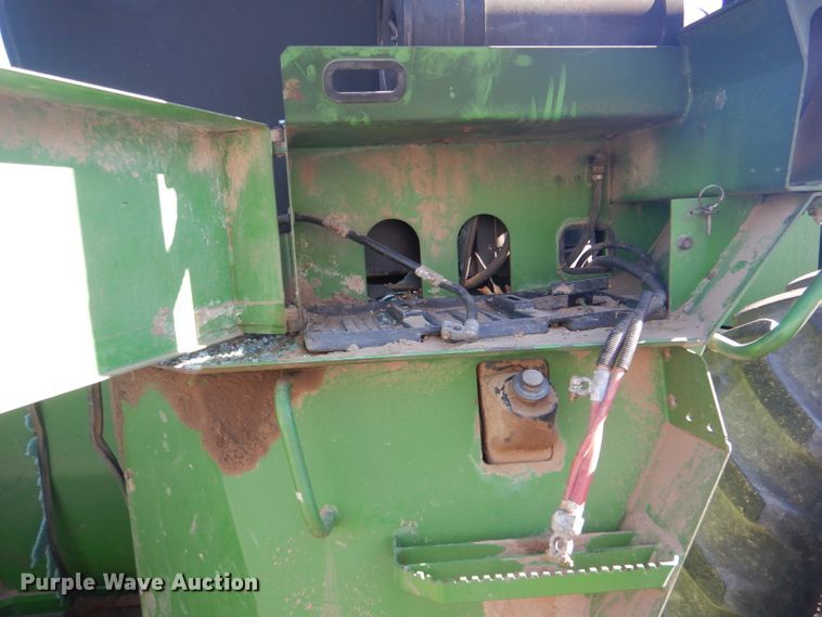 image for item DK7251 1991 John Deere 8560  4WD tractor