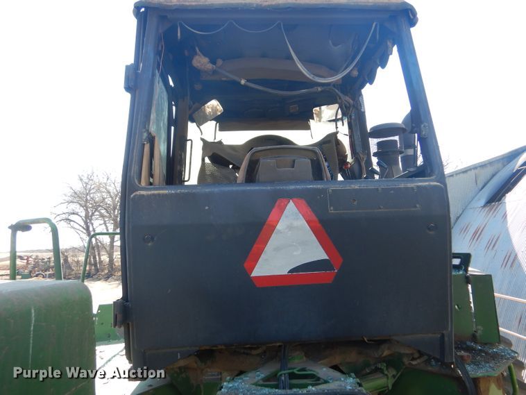 image for item DK7251 1991 John Deere 8560  4WD tractor