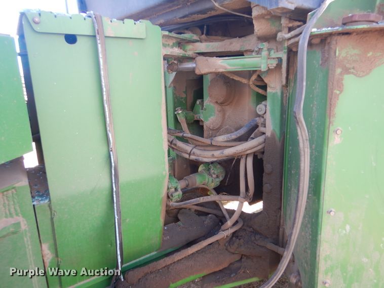 image for item DK7251 1991 John Deere 8560  4WD tractor