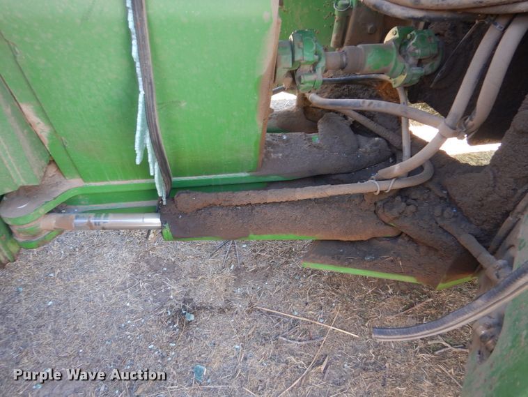 image for item DK7251 1991 John Deere 8560  4WD tractor