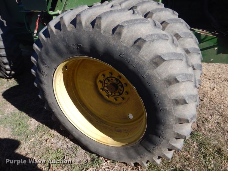 image for item DK7251 1991 John Deere 8560  4WD tractor