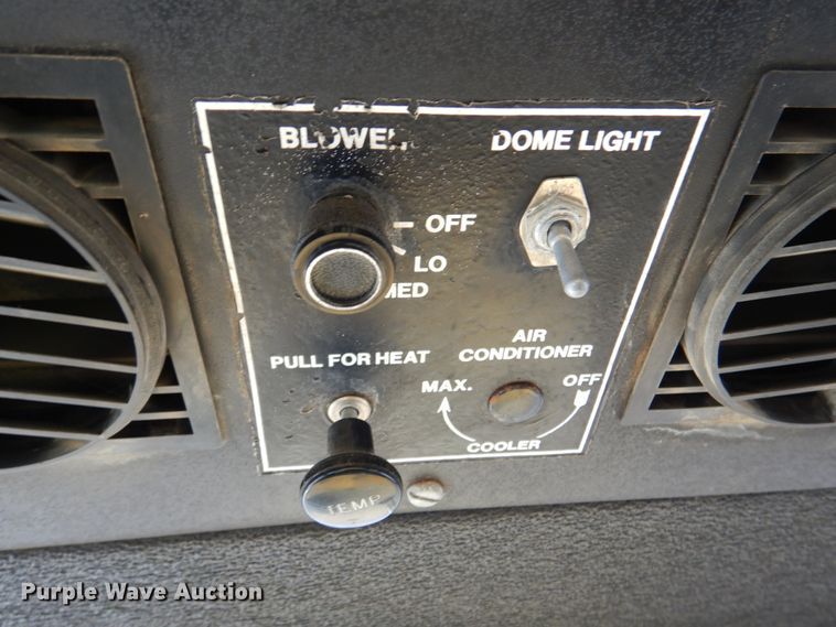 image for item DK8729 Ag-Chem Ag Gator 2004  manure spreader