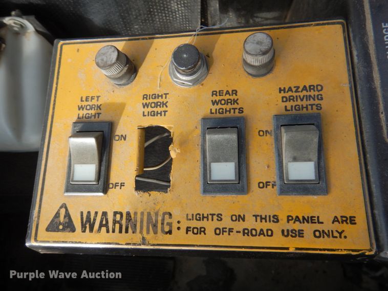 image for item DK8729 Ag-Chem Ag Gator 2004  manure spreader