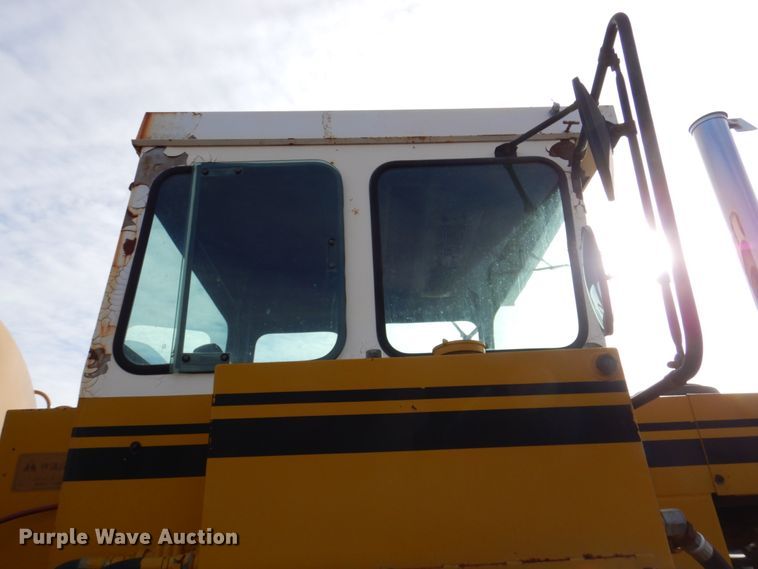 image for item DK8729 Ag-Chem Ag Gator 2004  manure spreader