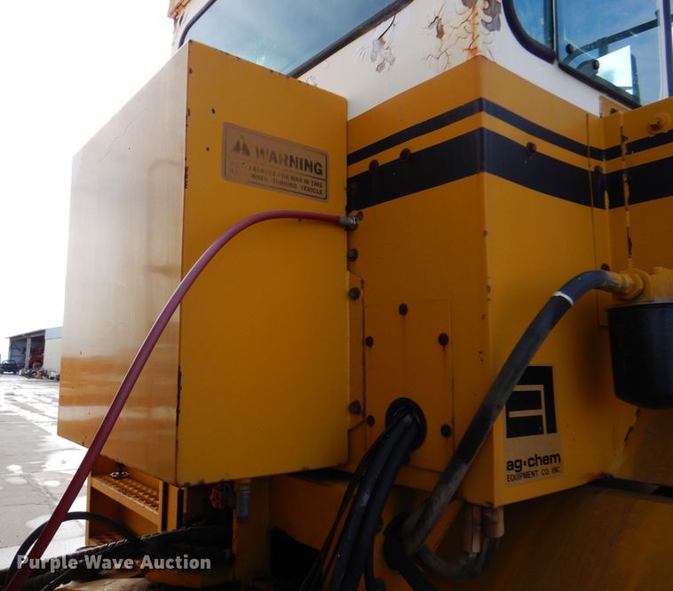 image for item DK8729 Ag-Chem Ag Gator 2004  manure spreader