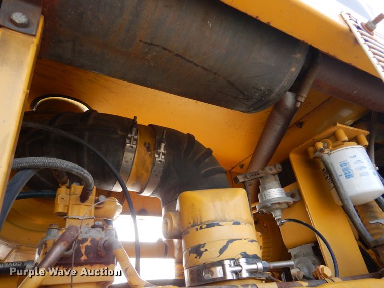 image for item DK8729 Ag-Chem Ag Gator 2004  manure spreader