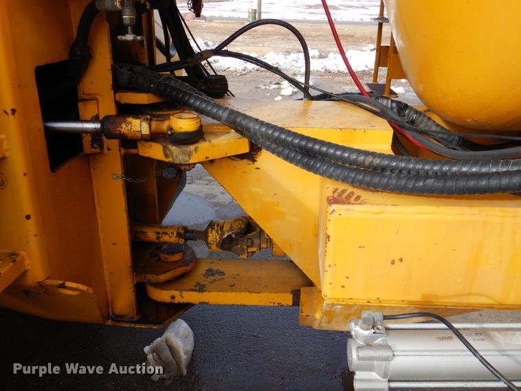 image for item DK8729 Ag-Chem Ag Gator 2004  manure spreader