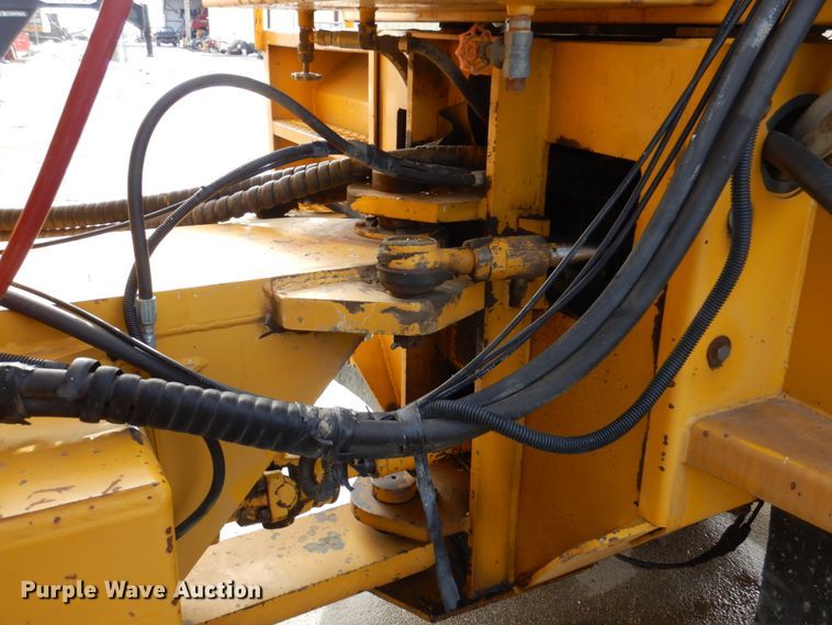 image for item DK8729 Ag-Chem Ag Gator 2004  manure spreader