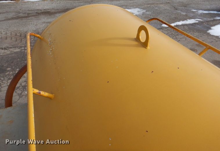 image for item DK8729 Ag-Chem Ag Gator 2004  manure spreader