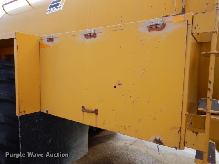 image for item DK8729 Ag-Chem Ag Gator 2004  manure spreader