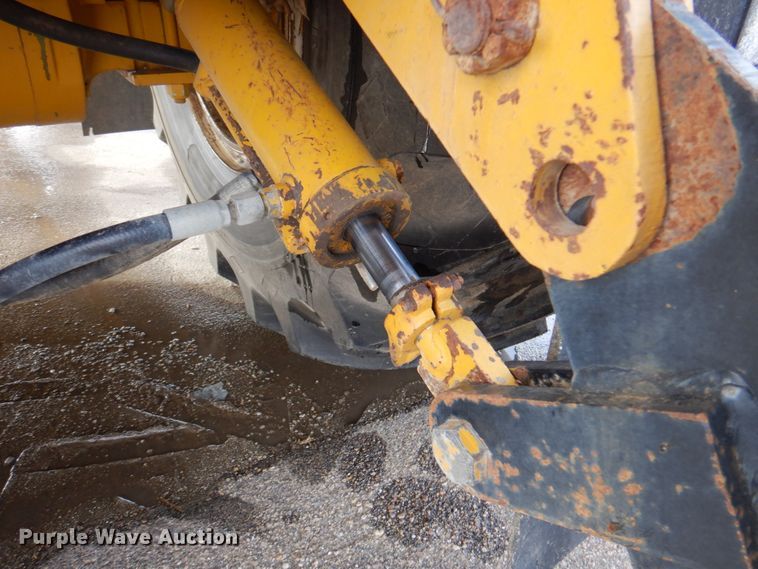 image for item DK8729 Ag-Chem Ag Gator 2004  manure spreader