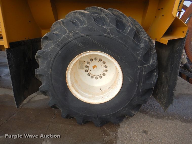 image for item DK8729 Ag-Chem Ag Gator 2004  manure spreader