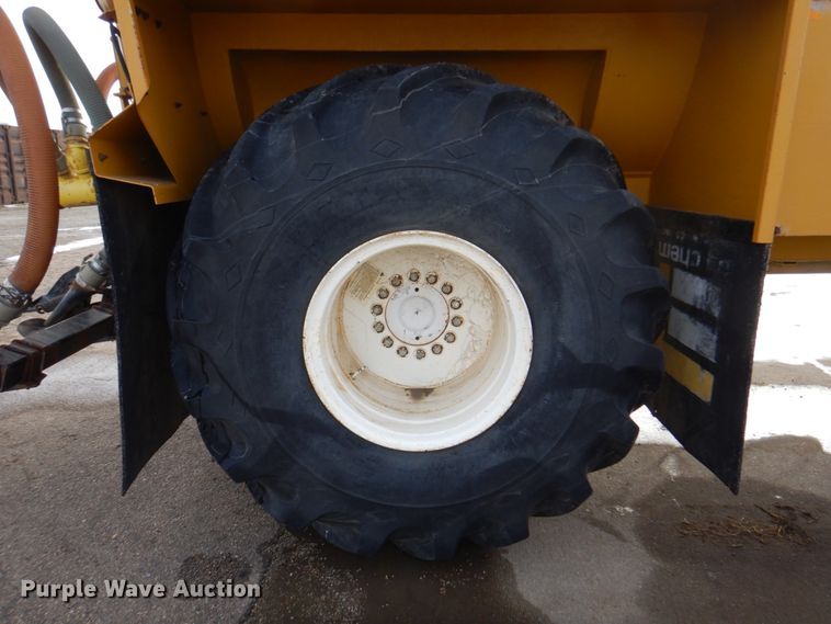 image for item DK8729 Ag-Chem Ag Gator 2004  manure spreader