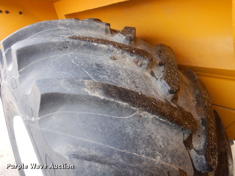 image for item DK8729 Ag-Chem Ag Gator 2004  manure spreader