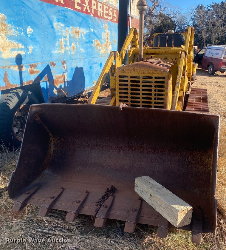 image for item DL1384 1956 Caterpillar 933  track loader