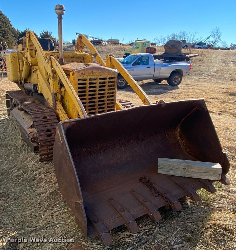 image for item DL1384 1956 Caterpillar 933  track loader