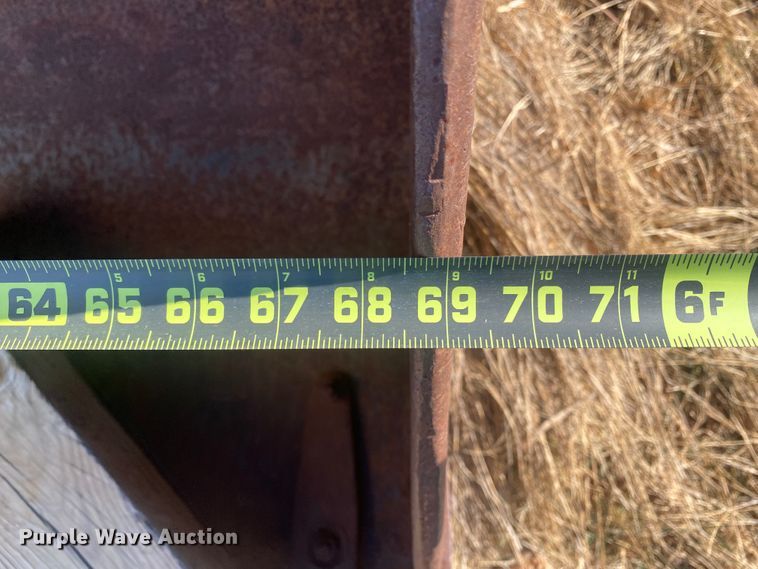 image for item DL1384 1956 Caterpillar 933  track loader