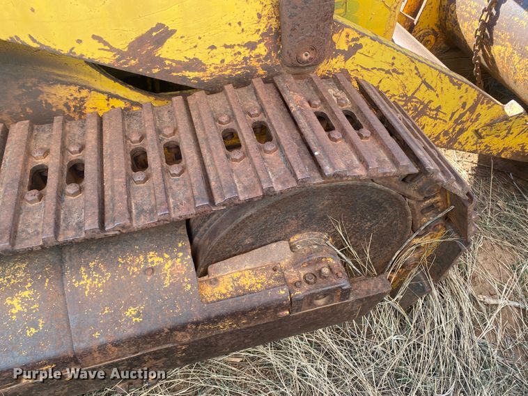 image for item DL1384 1956 Caterpillar 933  track loader