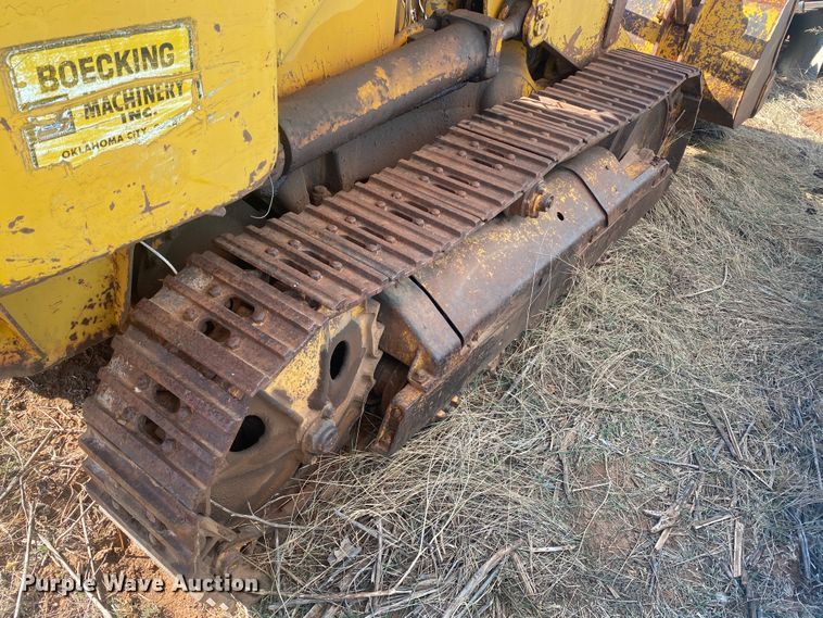 image for item DL1384 1956 Caterpillar 933  track loader