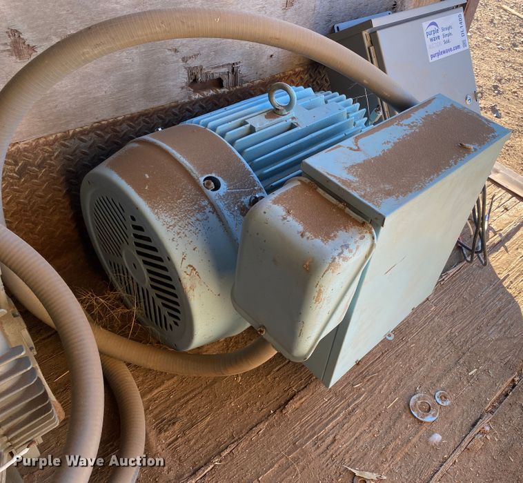 image for item DL1405 (2) TaTung WH0404FFA electric motors