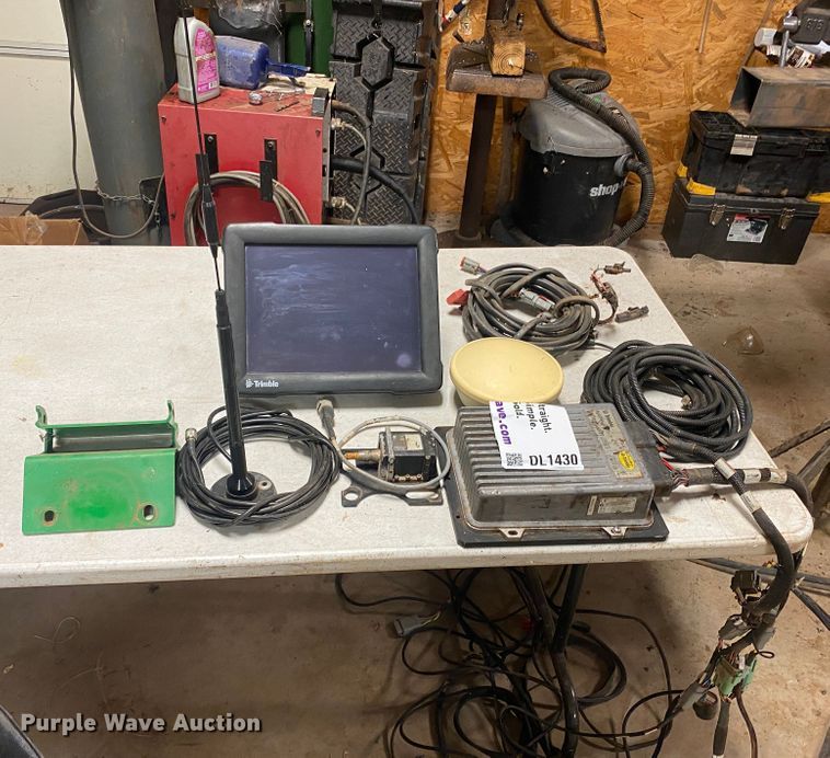 image for item DL1430 Trimble GPS equipment