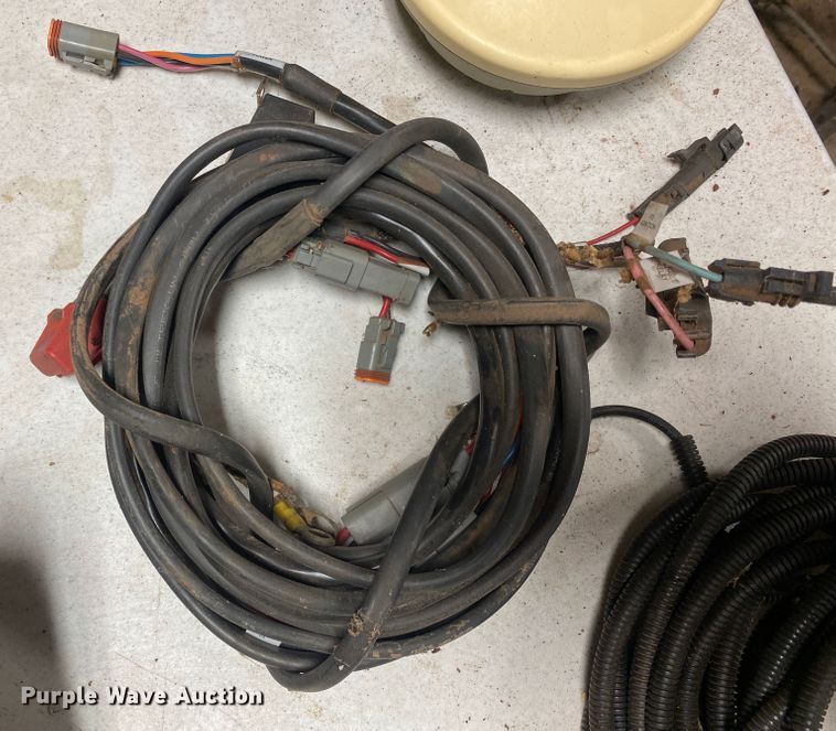 image for item DL1430 Trimble GPS equipment