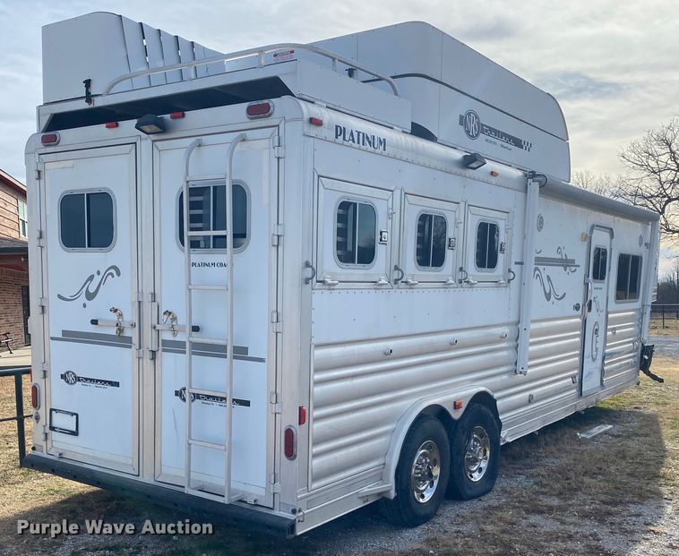 image for item DL6831 2010 Platinum  livestock trailer
