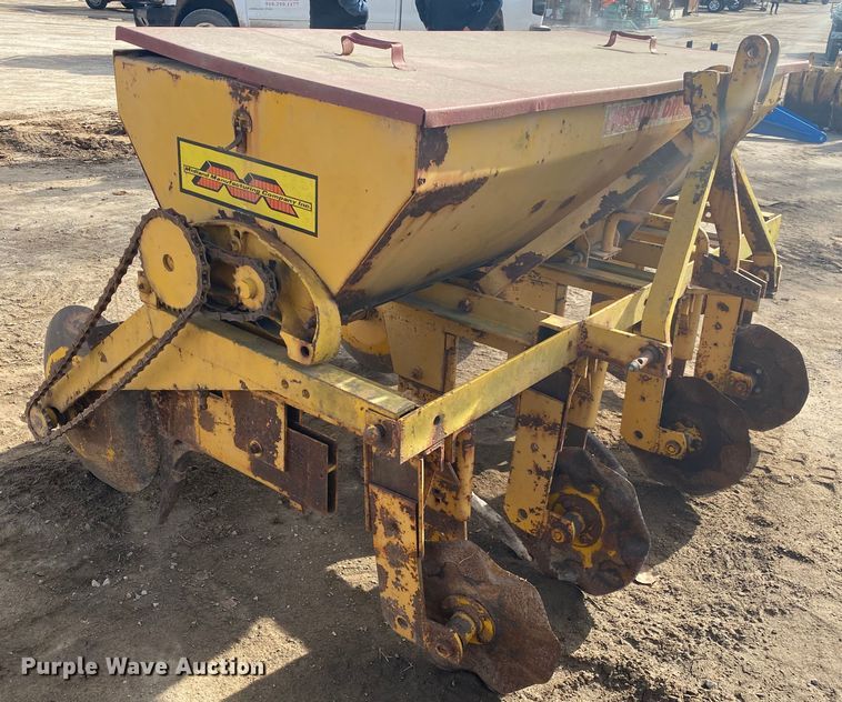 image for item DL6874 Midland PD F4  no-till drill