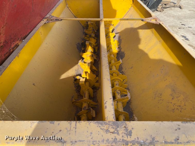 image for item DL6874 Midland PD F4  no-till drill