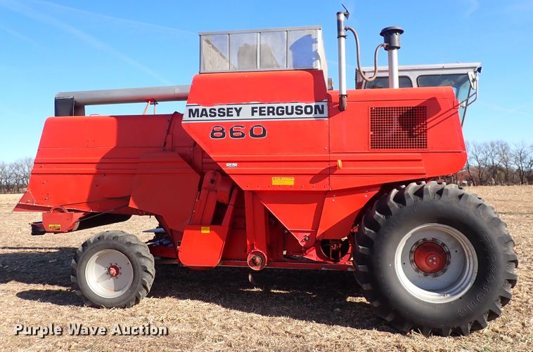 image for item DN2461 Massey Ferguson 860  combine
