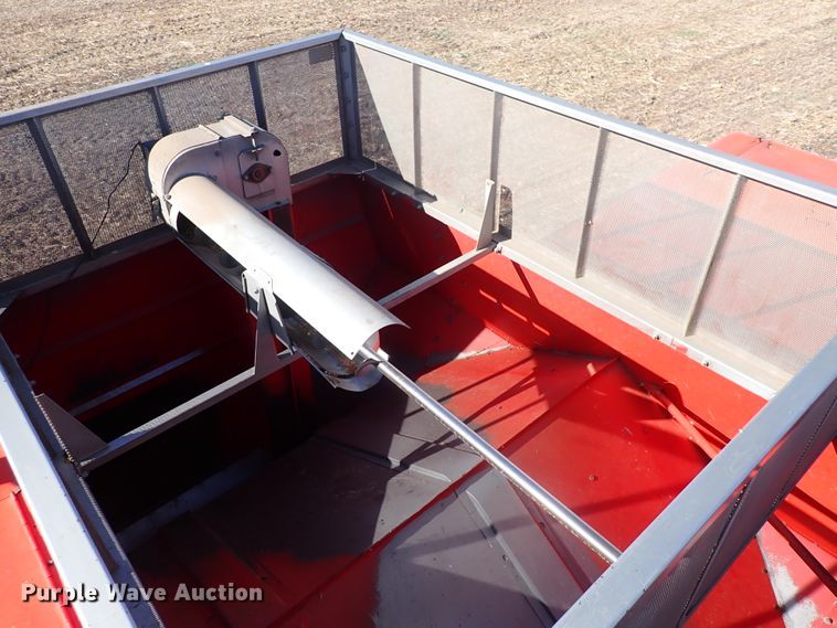 image for item DN2461 Massey Ferguson 860  combine