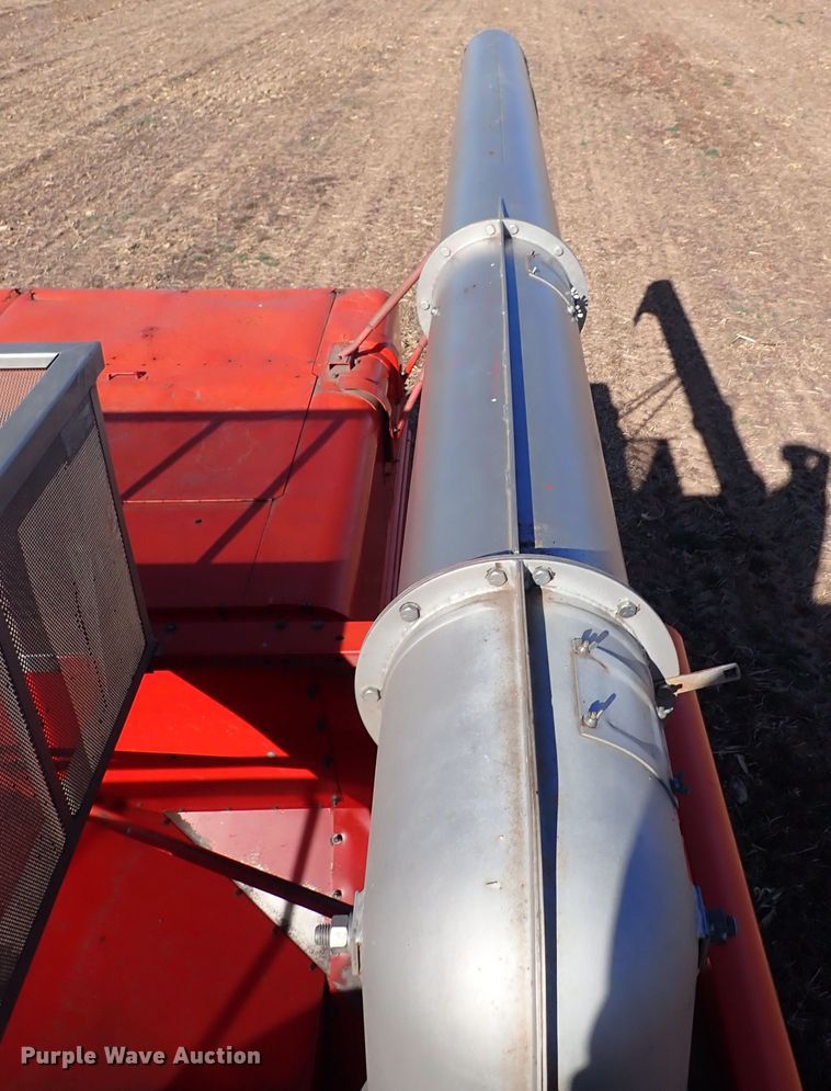 image for item DN2461 Massey Ferguson 860  combine