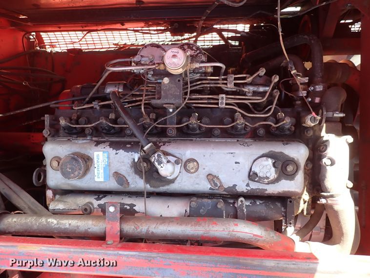 image for item DN2461 Massey Ferguson 860  combine