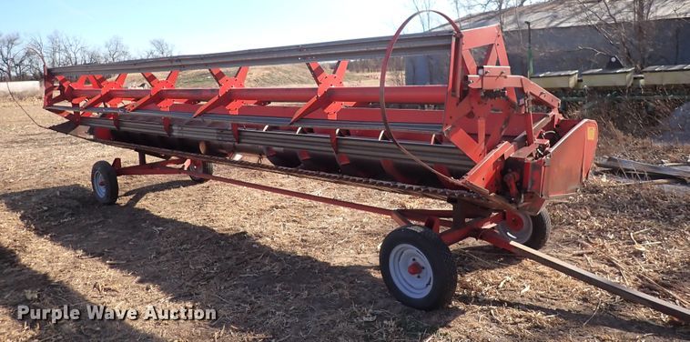 image for item DN2461 Massey Ferguson 860  combine