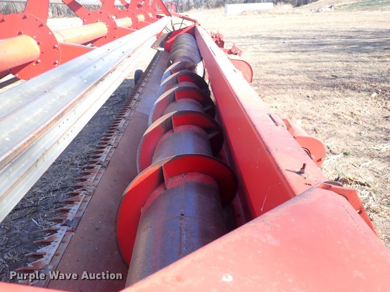 image for item DN2461 Massey Ferguson 860  combine