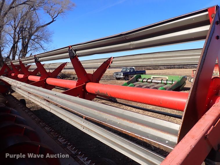 image for item DN2461 Massey Ferguson 860  combine