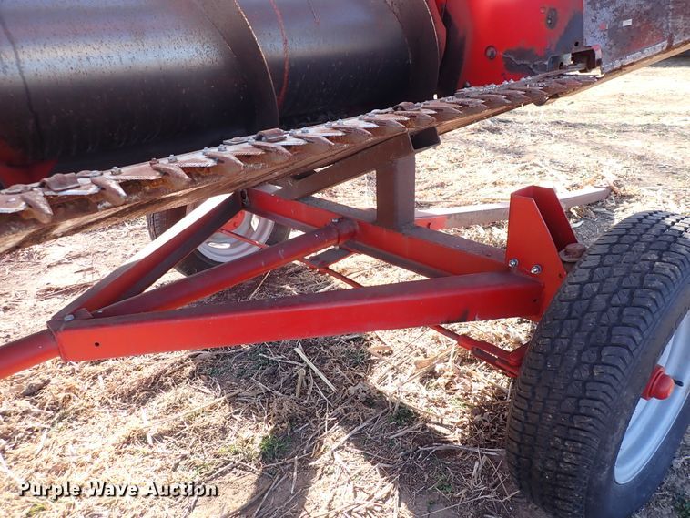 image for item DN2461 Massey Ferguson 860  combine