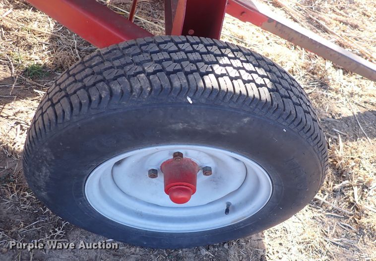 image for item DN2461 Massey Ferguson 860  combine