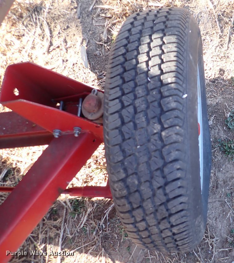 image for item DN2461 Massey Ferguson 860  combine