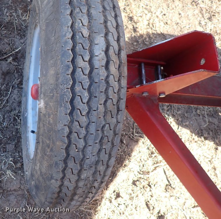 image for item DN2461 Massey Ferguson 860  combine