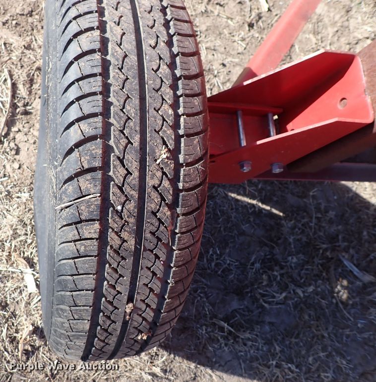 image for item DN2461 Massey Ferguson 860  combine