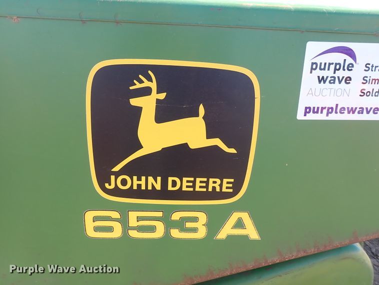 image for item DN2462 John Deere 653A  all-crop head