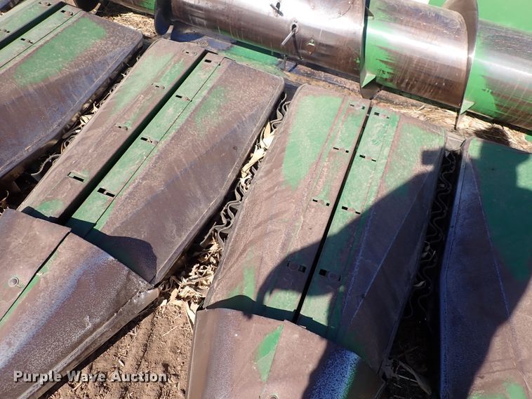 image for item DN2462 John Deere 653A  all-crop head