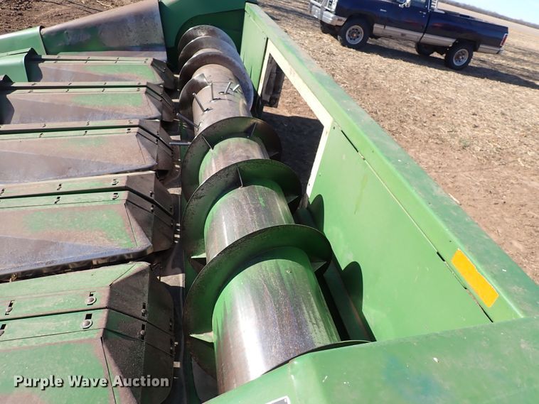 image for item DN2462 John Deere 653A  all-crop head