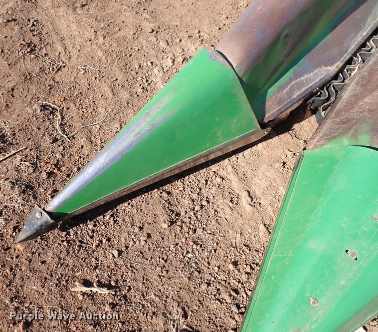 image for item DN2462 John Deere 653A  all-crop head