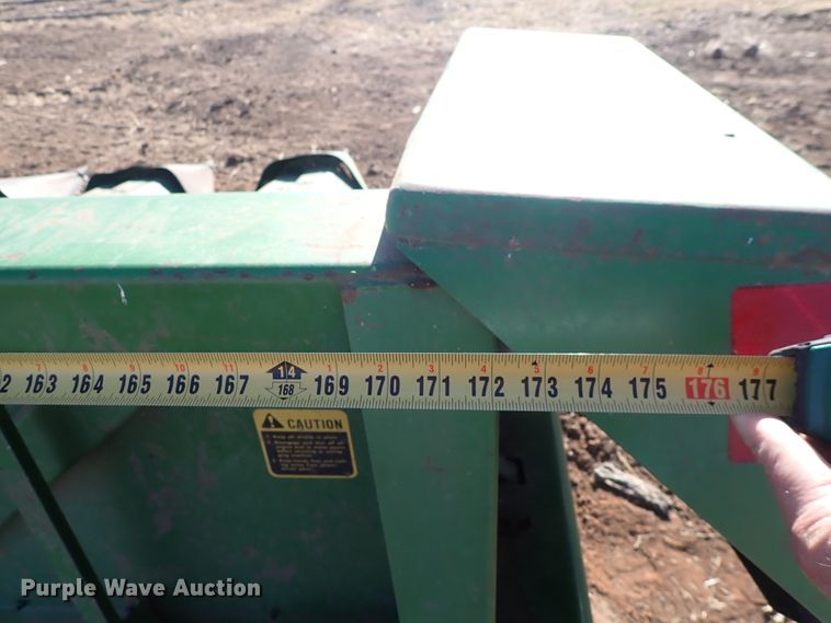 image for item DN2462 John Deere 653A  all-crop head